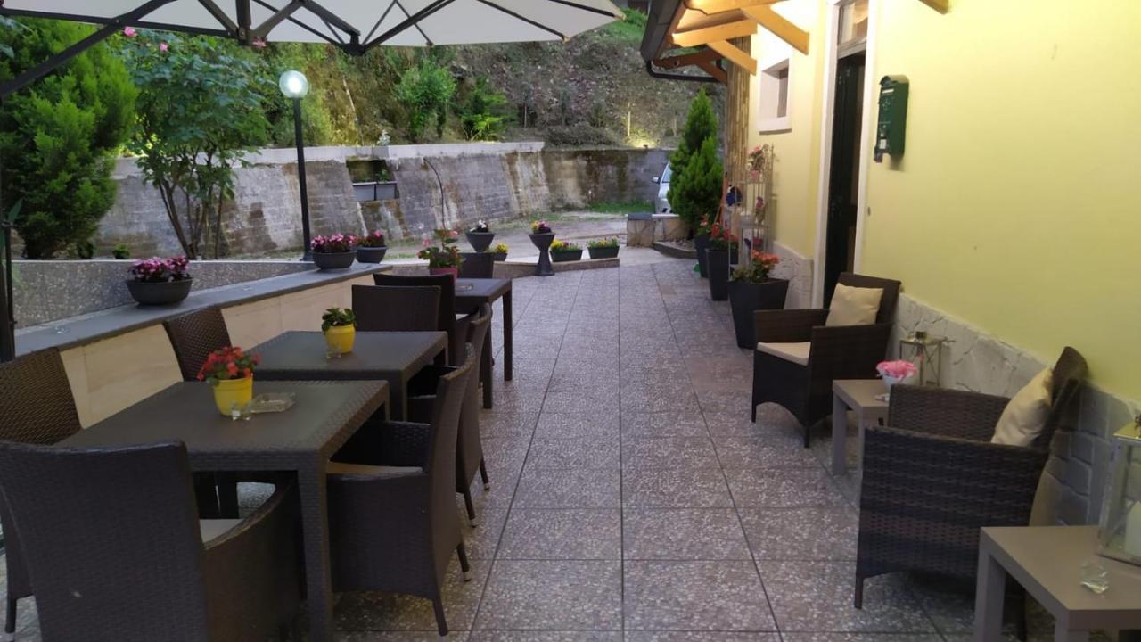 Il Roseto Bed and Breakfast Φροζινόνε Εξωτερικό φωτογραφία