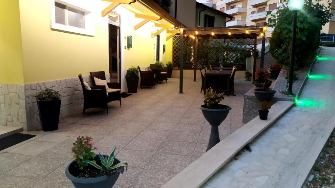 Il Roseto Bed and Breakfast Φροζινόνε Εξωτερικό φωτογραφία
