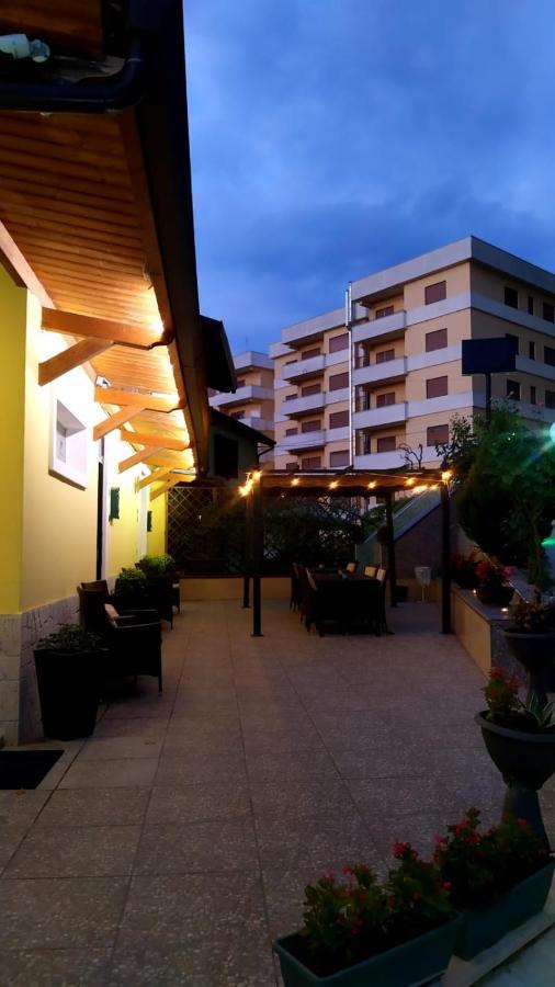 Il Roseto Bed and Breakfast Φροζινόνε Εξωτερικό φωτογραφία