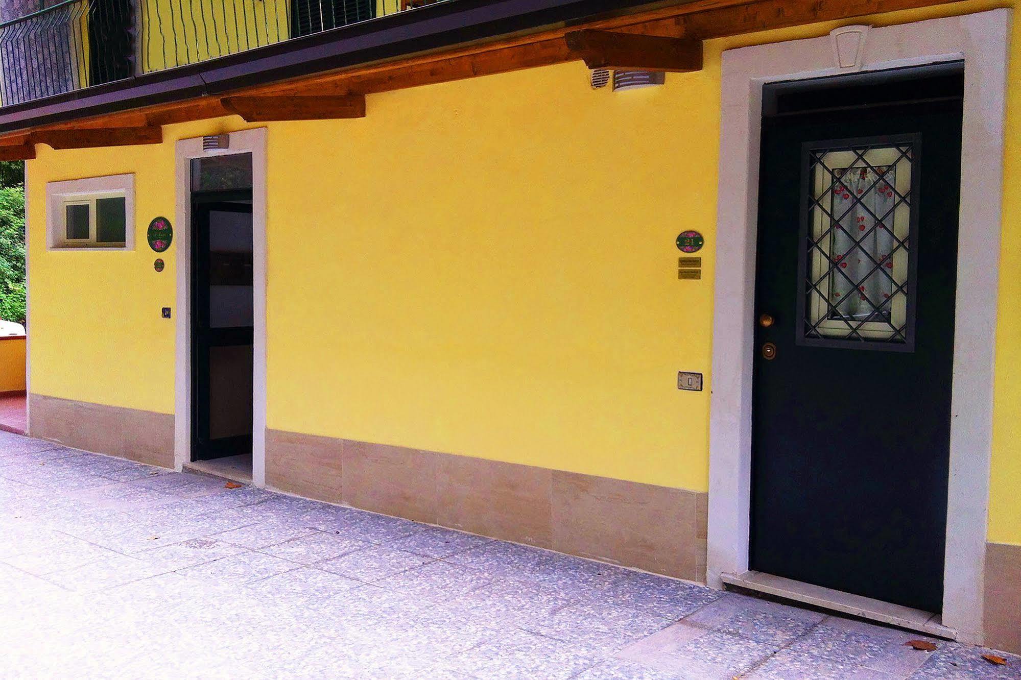 Il Roseto Bed and Breakfast Φροζινόνε Εξωτερικό φωτογραφία